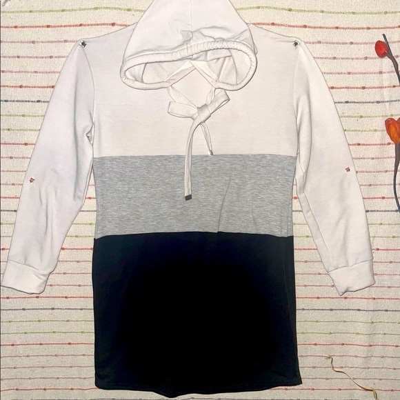 No Boundaries Color Block Sweater Dress 5️⃣✖️3️⃣0️⃣ - Picture 2 of 6